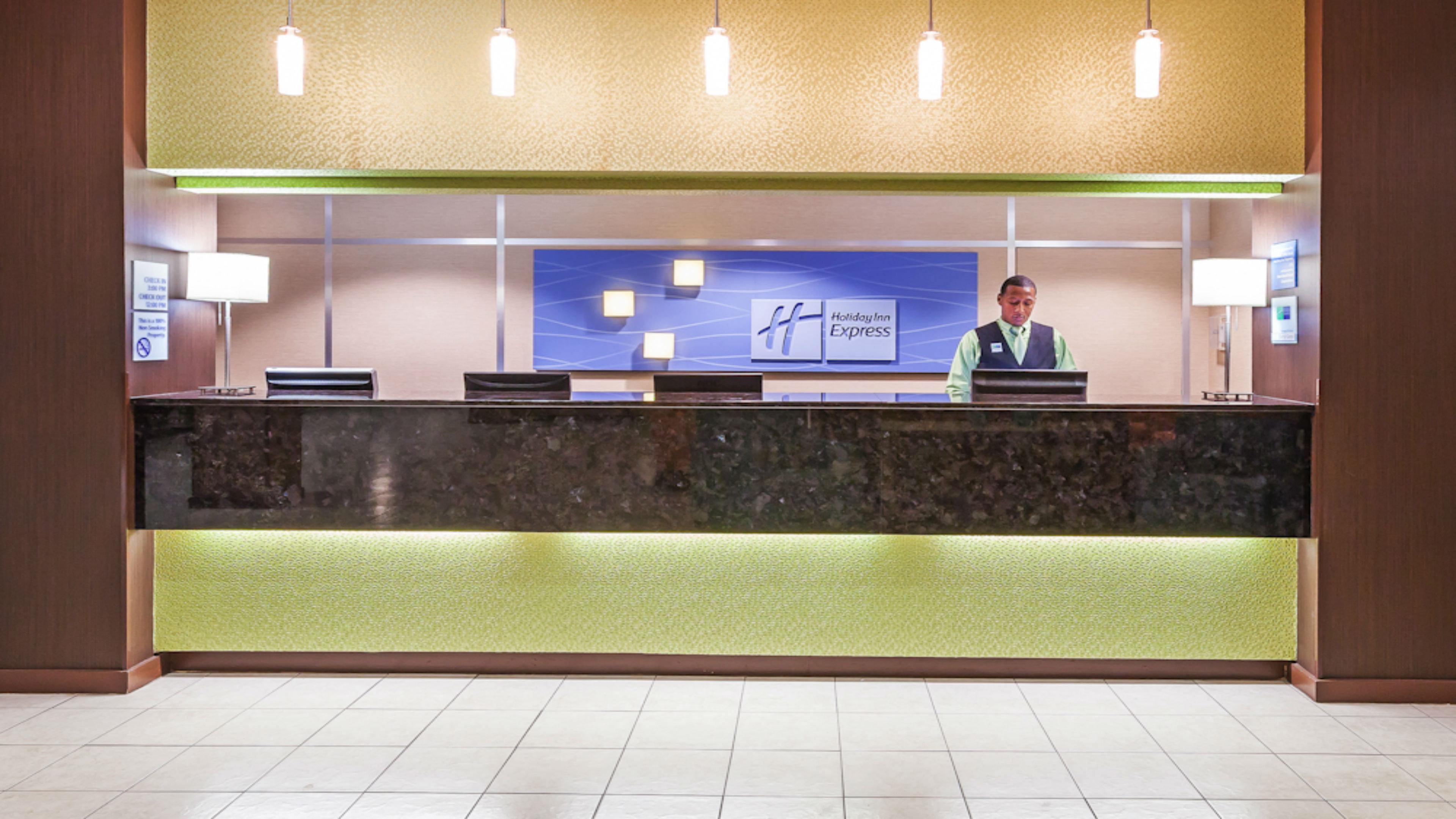 Holiday Inn Express Little Rock-Airport By Ihg Екстериор снимка
