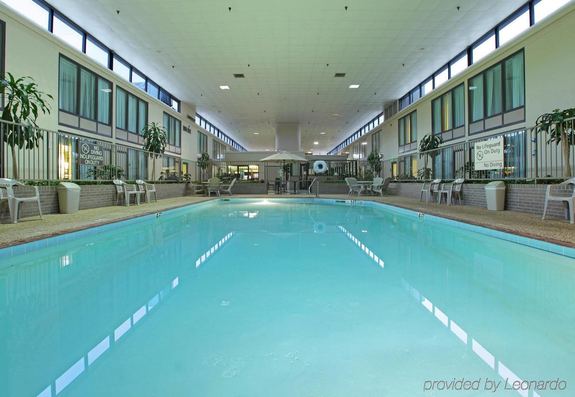 Holiday Inn Express Little Rock-Airport By Ihg Екстериор снимка