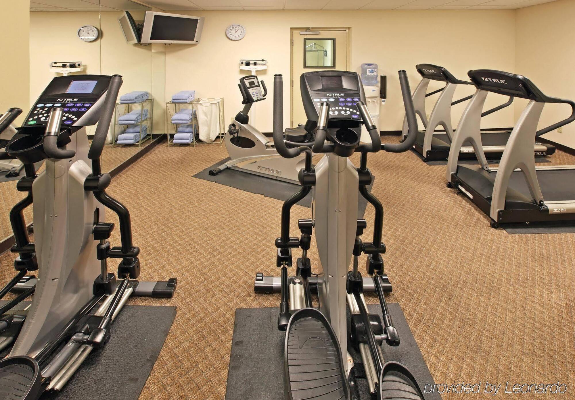 Holiday Inn Express Little Rock-Airport By Ihg Екстериор снимка